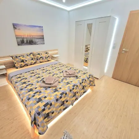 The Generals Apartman